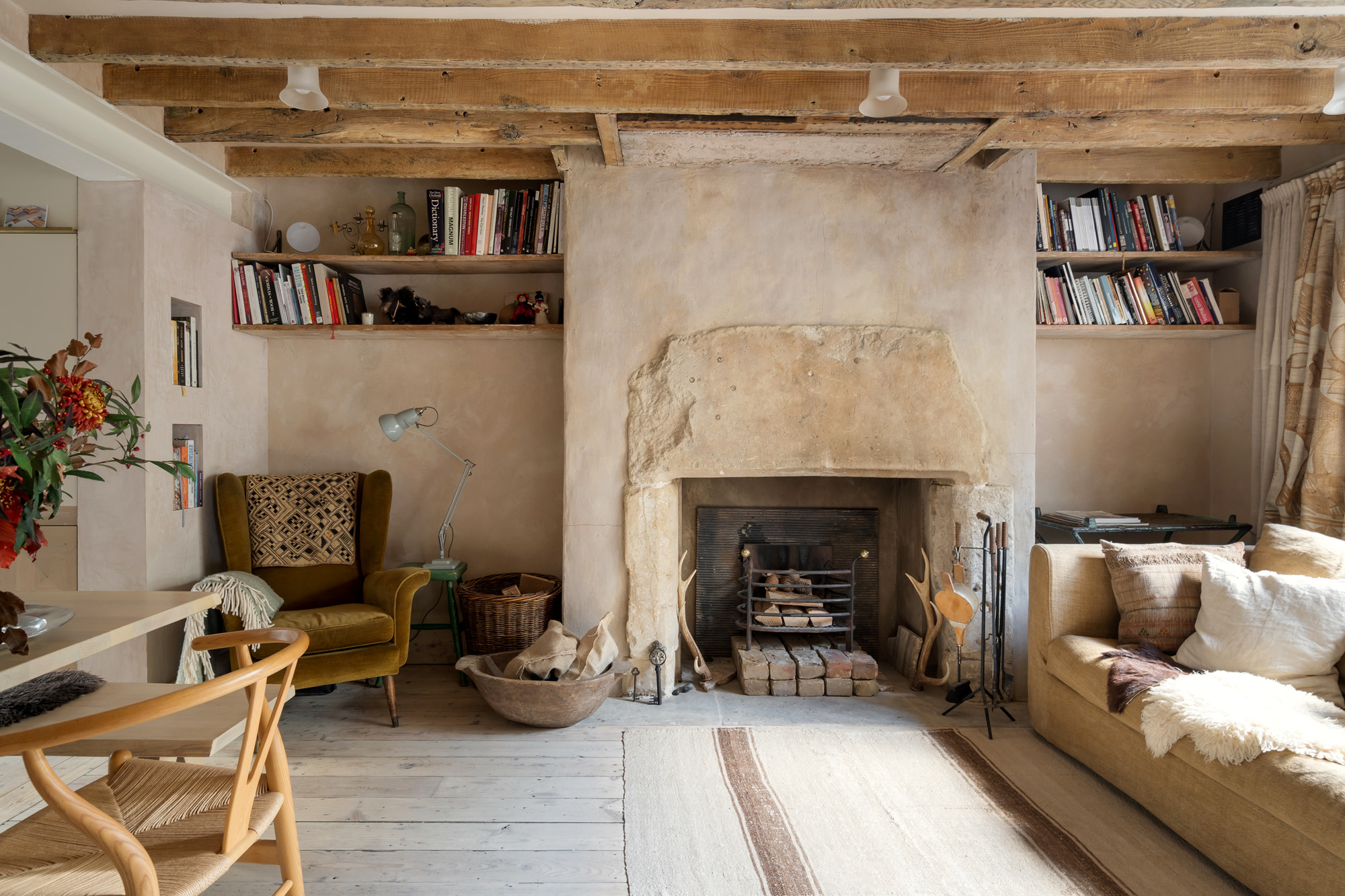 For Sale: Kensington Park Road Notting Hill W11 rustic interior design in living room