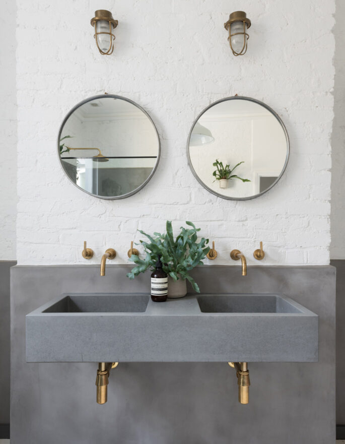 Luxury Bathroom by All & Nxthing