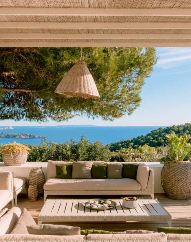 Ibiza-Villa-To-Rent-Romano-Arquitectos-Es-Cubells-Escenario-1