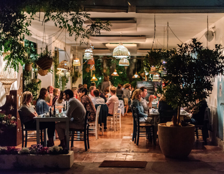 DN-Central-Ibiza-Area-Guide-Best-Restaurants-La-Paloma