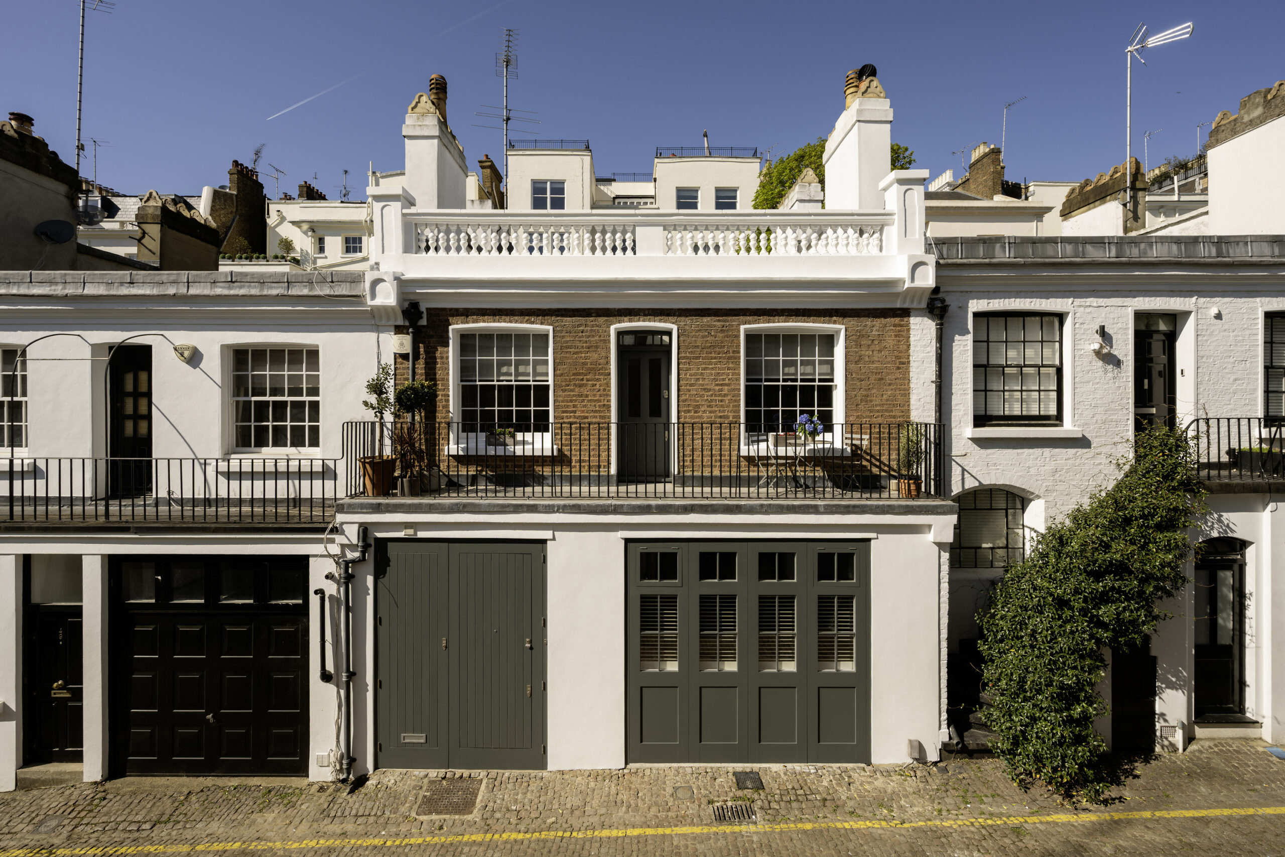 DN-Holland-Park-Mews-House-For-Sale-Holland-Park-Mews-33_Lo