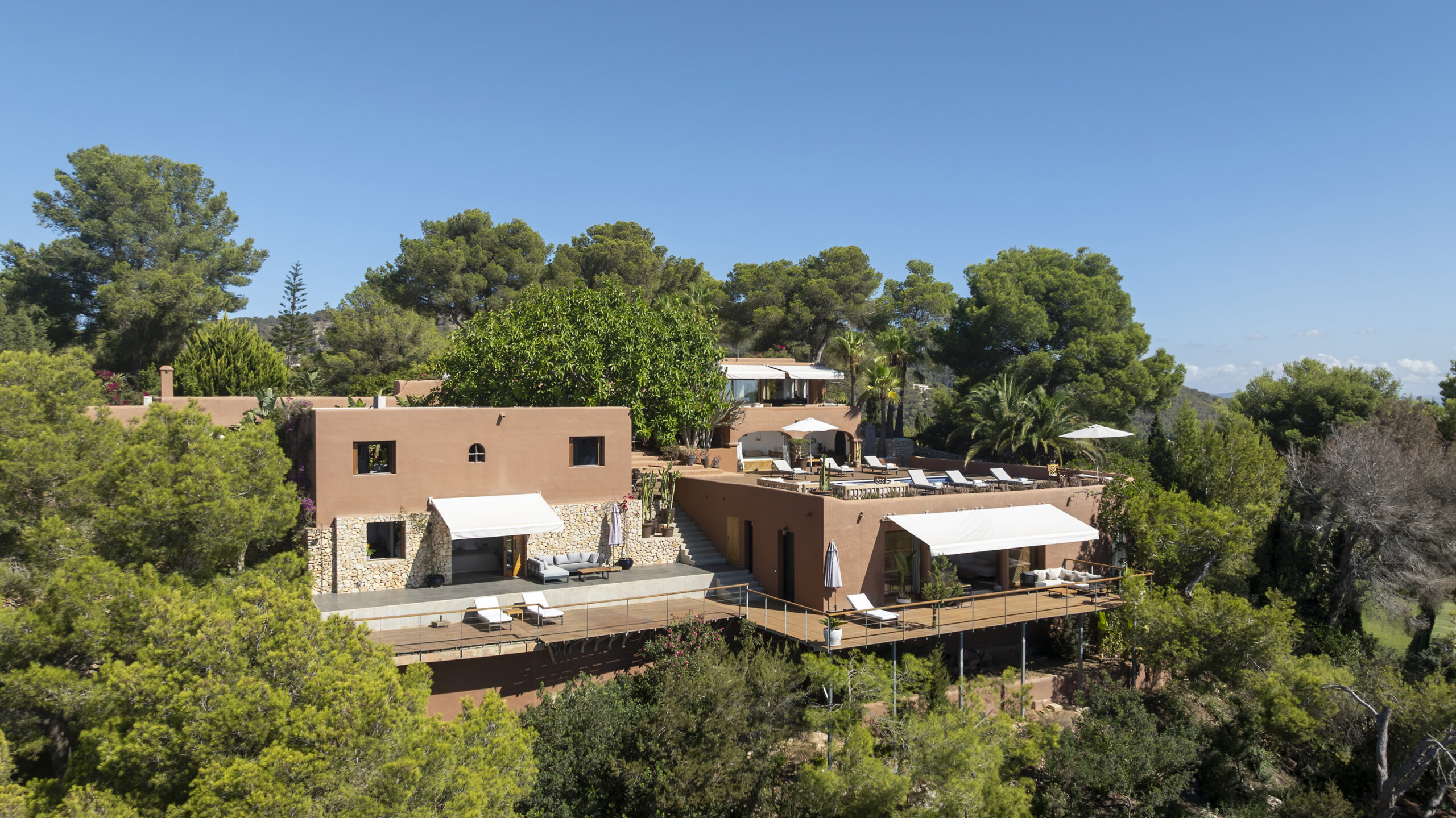 DN-Ibiza-Villa-For-Rent-Drone-Es-C (2)