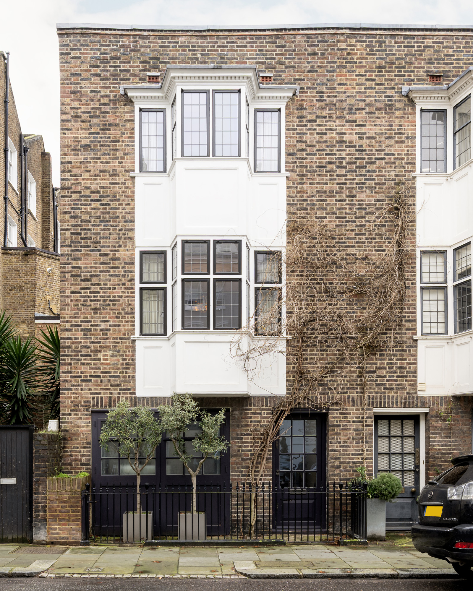 DN-Property-For-Sale-Queensdale-Road-1_Lo