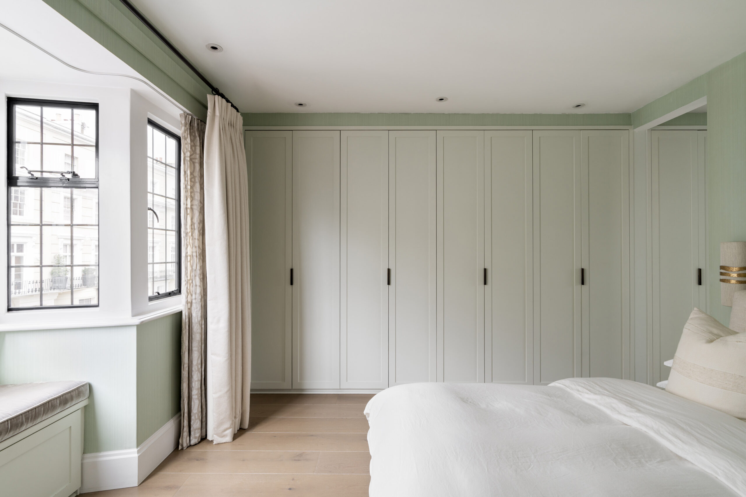 DN-Property-For-Sale-Queensdale-Road-22_Lo