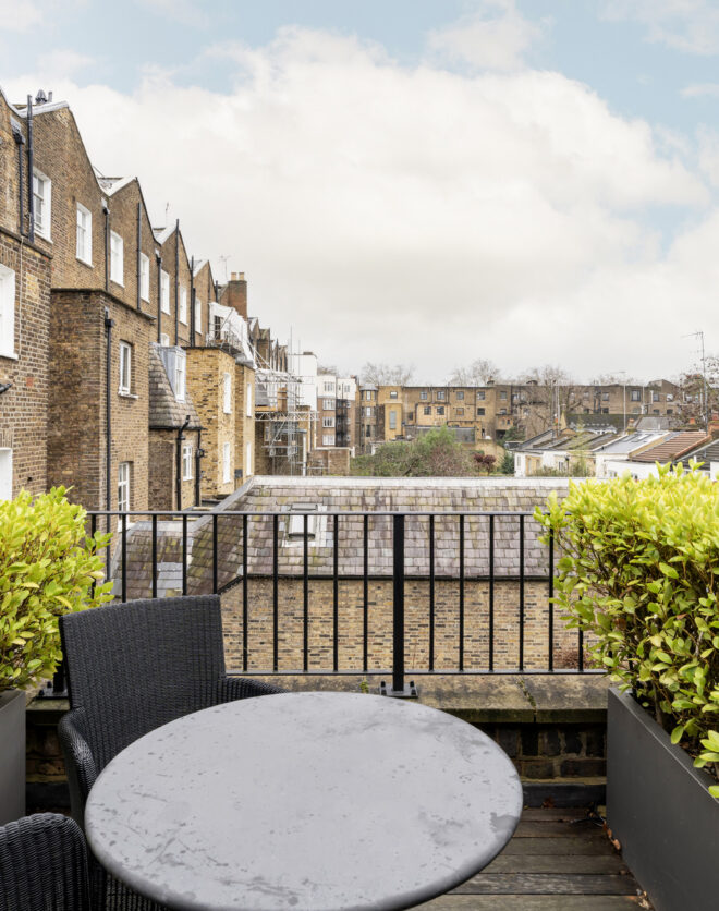 DN-Property-For-Sale-Queensdale-Road-27_Lo