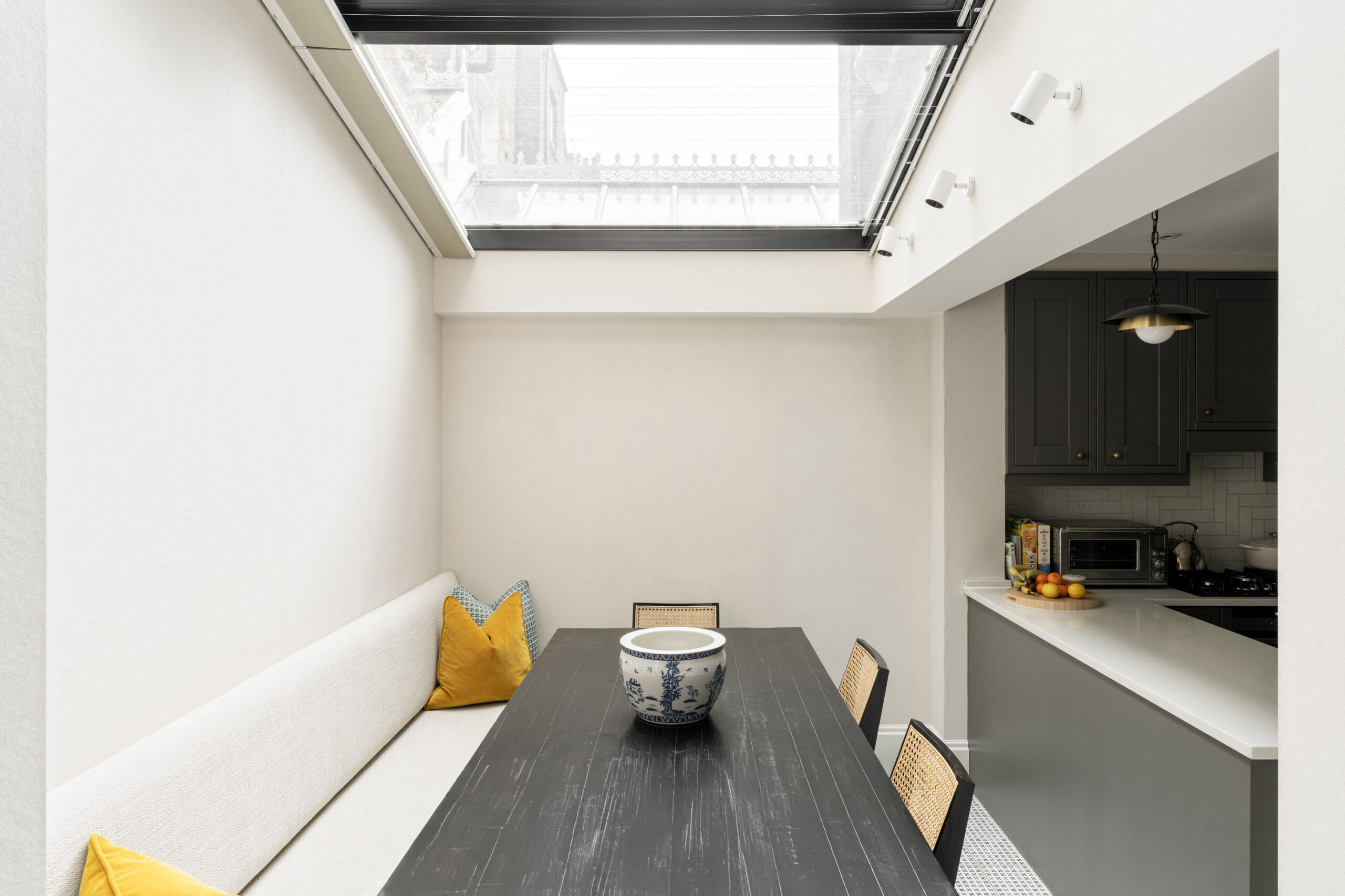 DN-Property-For-Sale-Queensdale-Road-41_Lo