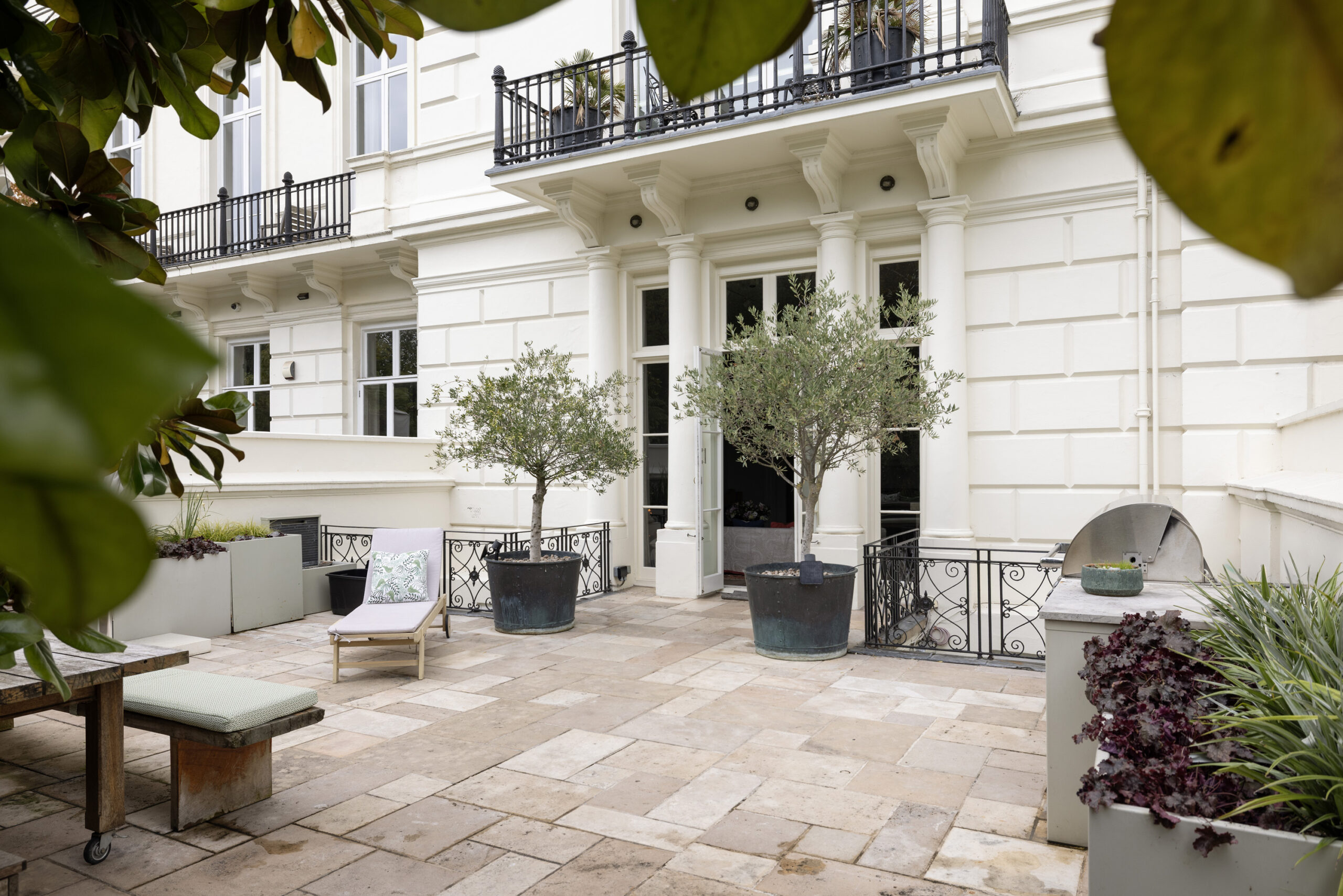 Domus-Nova-Hyde-Park-Apartment-For-Sale-Hyde-Park-Gardens-15_Lo