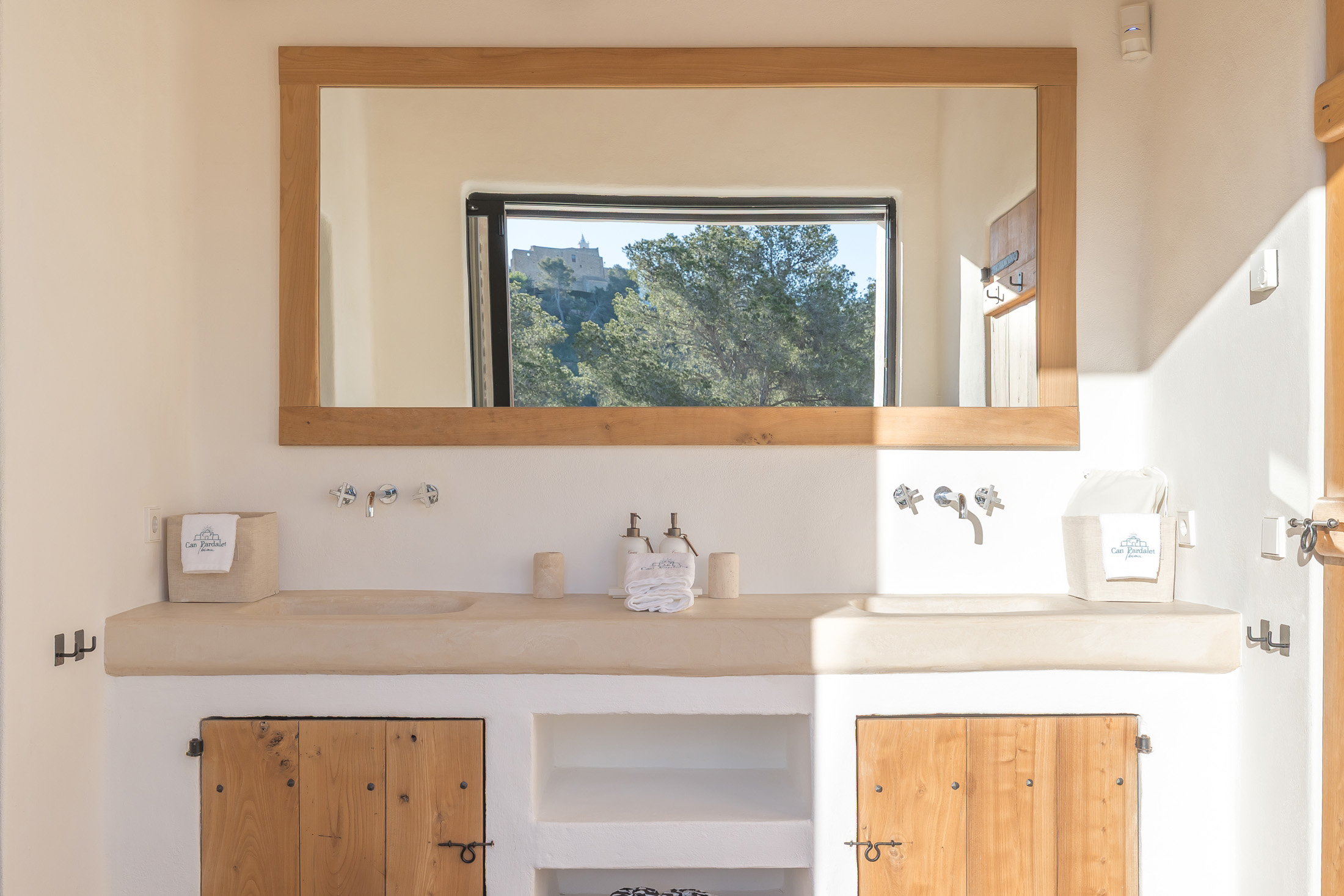 Domus-Nova-Ibiza-Luxury-Rental-Villa-San-Miguel-LR (27)