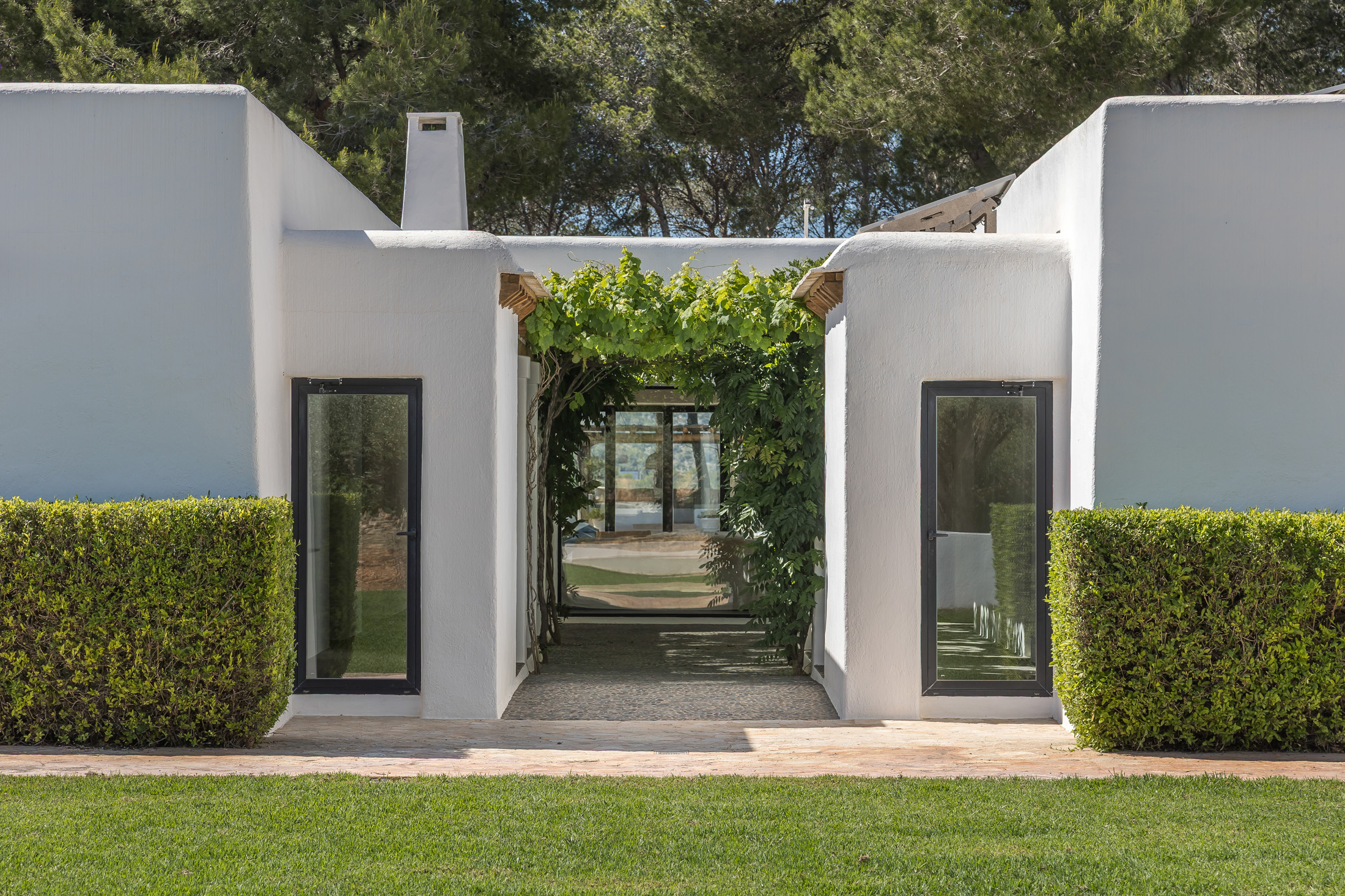 Domus-Nova-Ibiza-Luxury-Rental-Villa-San-Miguel-LR (57)