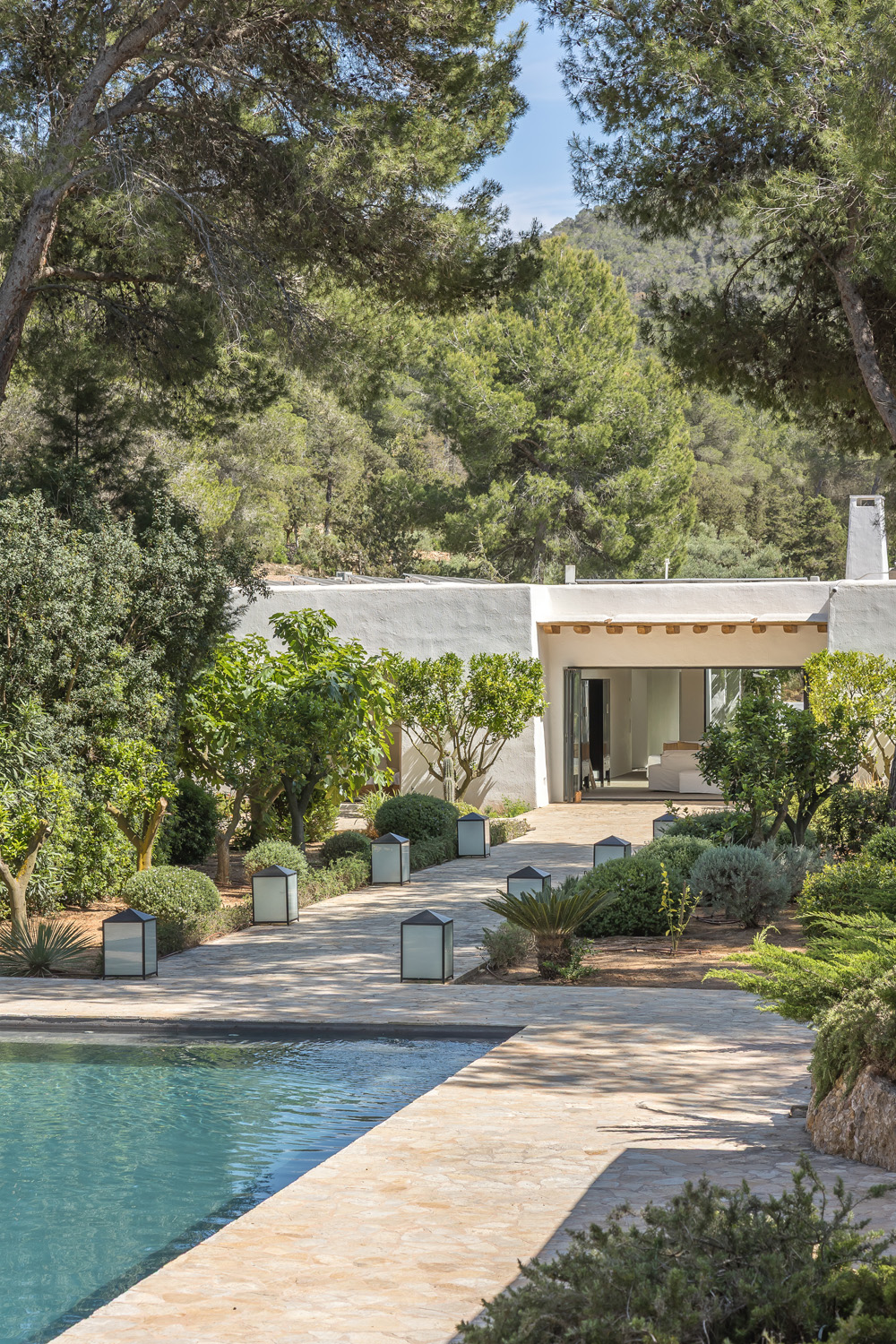 Domus-Nova-Ibiza-Luxury-Rental-Villa-San-Miguel-LR (79)