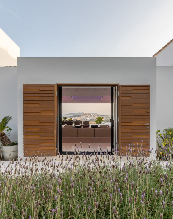 Domus-Nova-Ibiza-Luxury-Villa-Laguna-South-East (1)