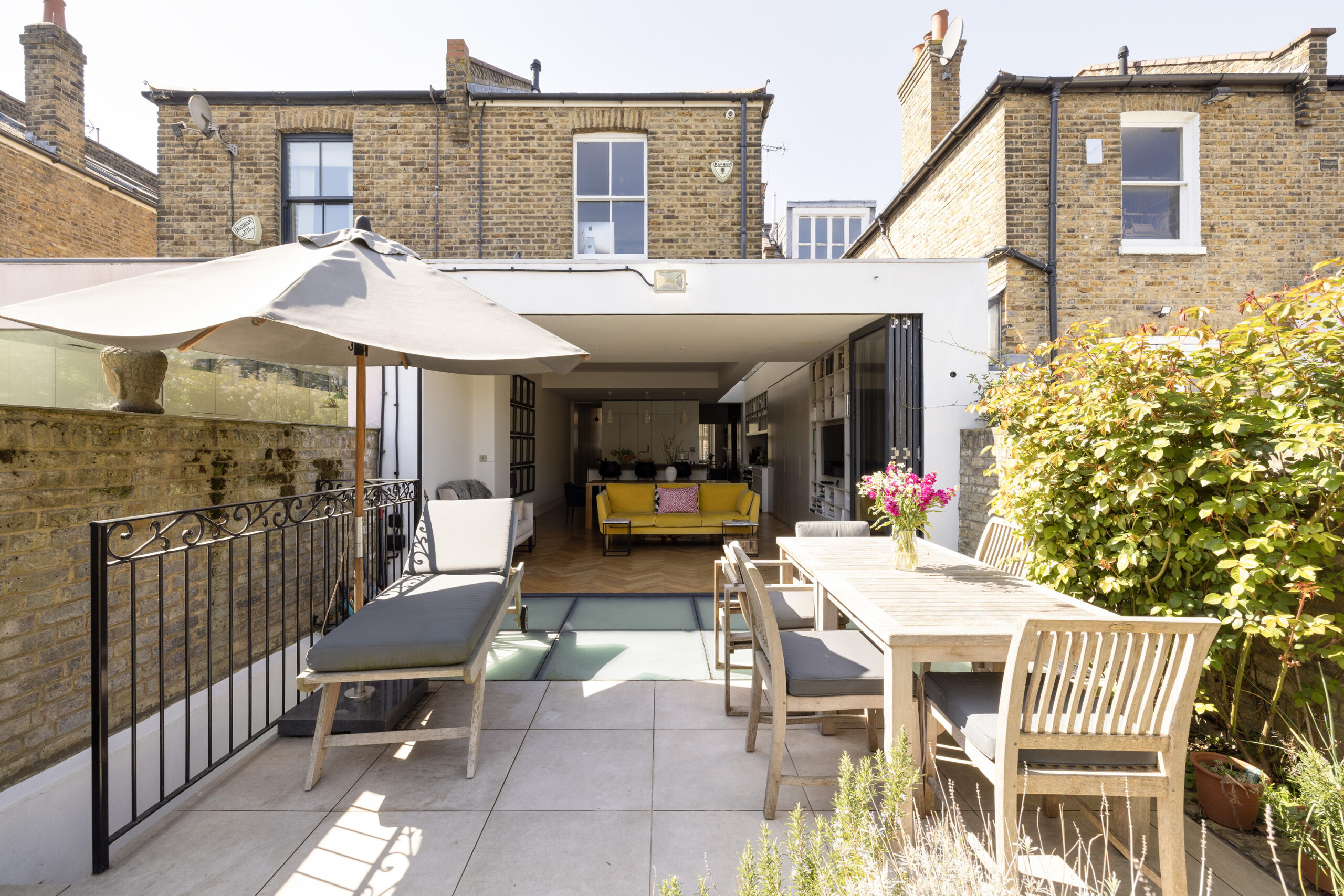 Domus-Nova-Ladbroke-Grove-House-For-Sale-Highlever-Road-Garden-2_Lo