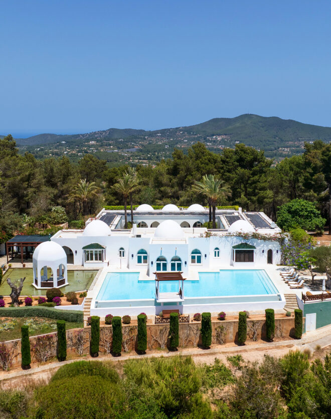 El_Palacio-Blanco-Ibiza-Luxury-Villa-For-Sale-Exclusive-Blakstad_1