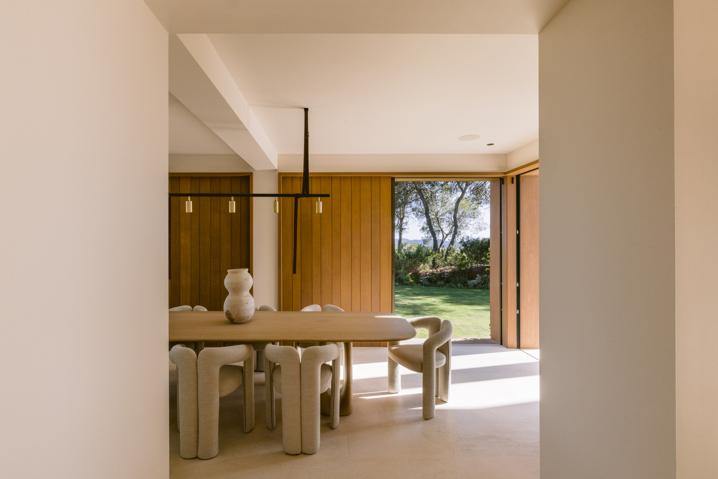 Ibiza-Architect-Designed-Villa-To-Rent-Can-Arenisca (22)