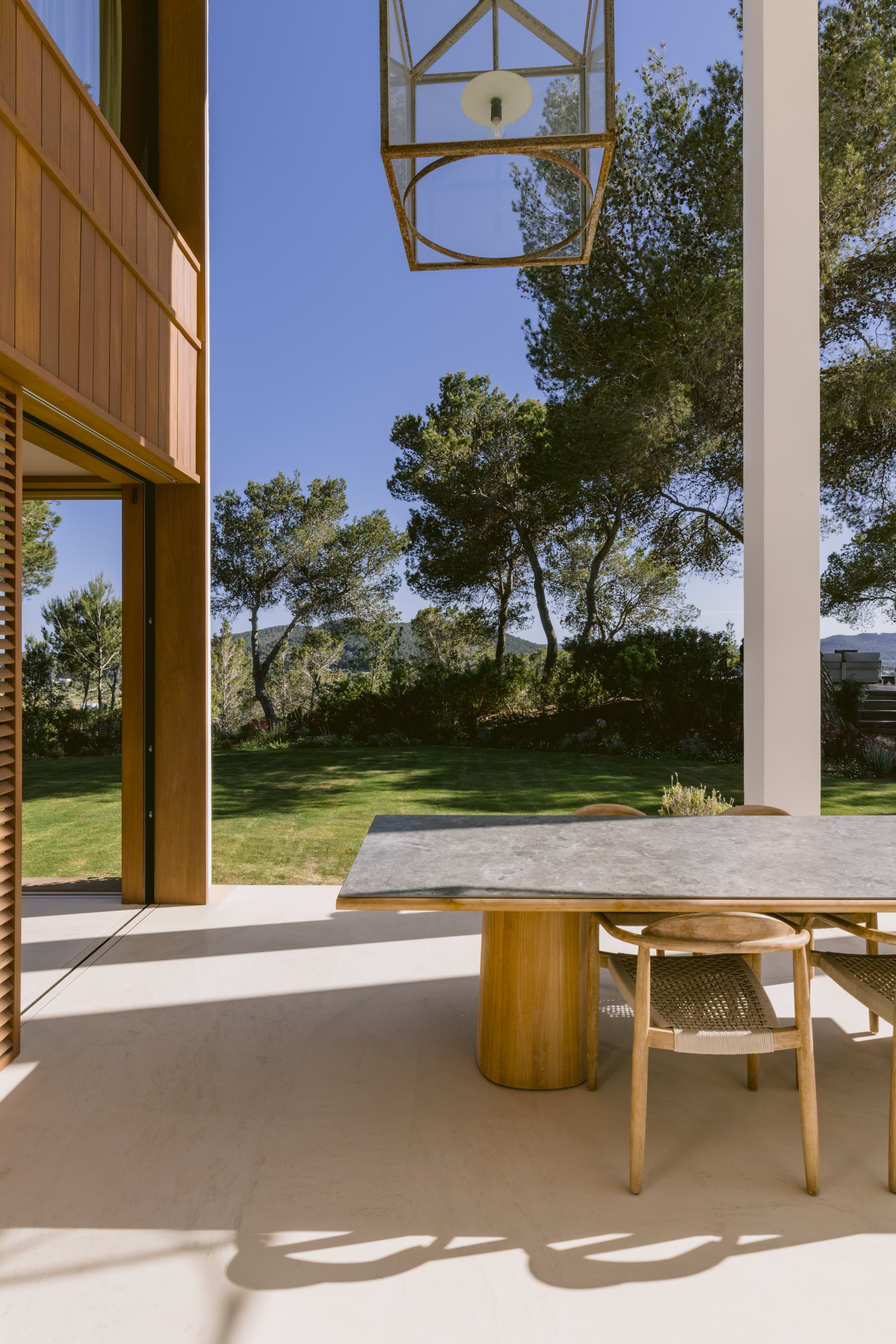 Ibiza-Architect-Designed-Villa-To-Rent-Can-Arenisca (23)