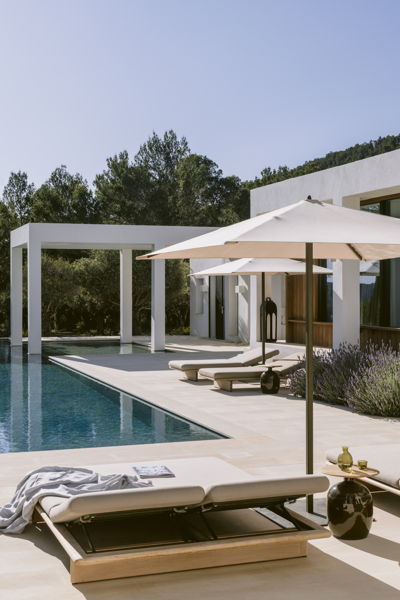 Ibiza-Architect-Designed-Villa-To-Rent-Can-Arenisca (37)