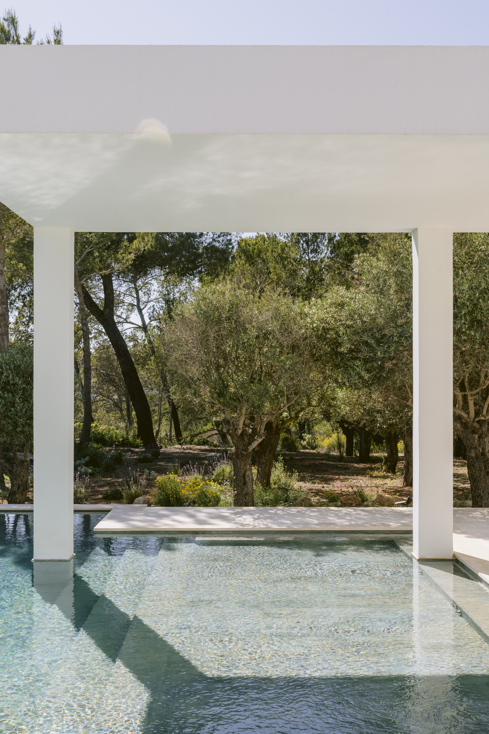 Ibiza-Architect-Designed-Villa-To-Rent-Can-Arenisca (49)