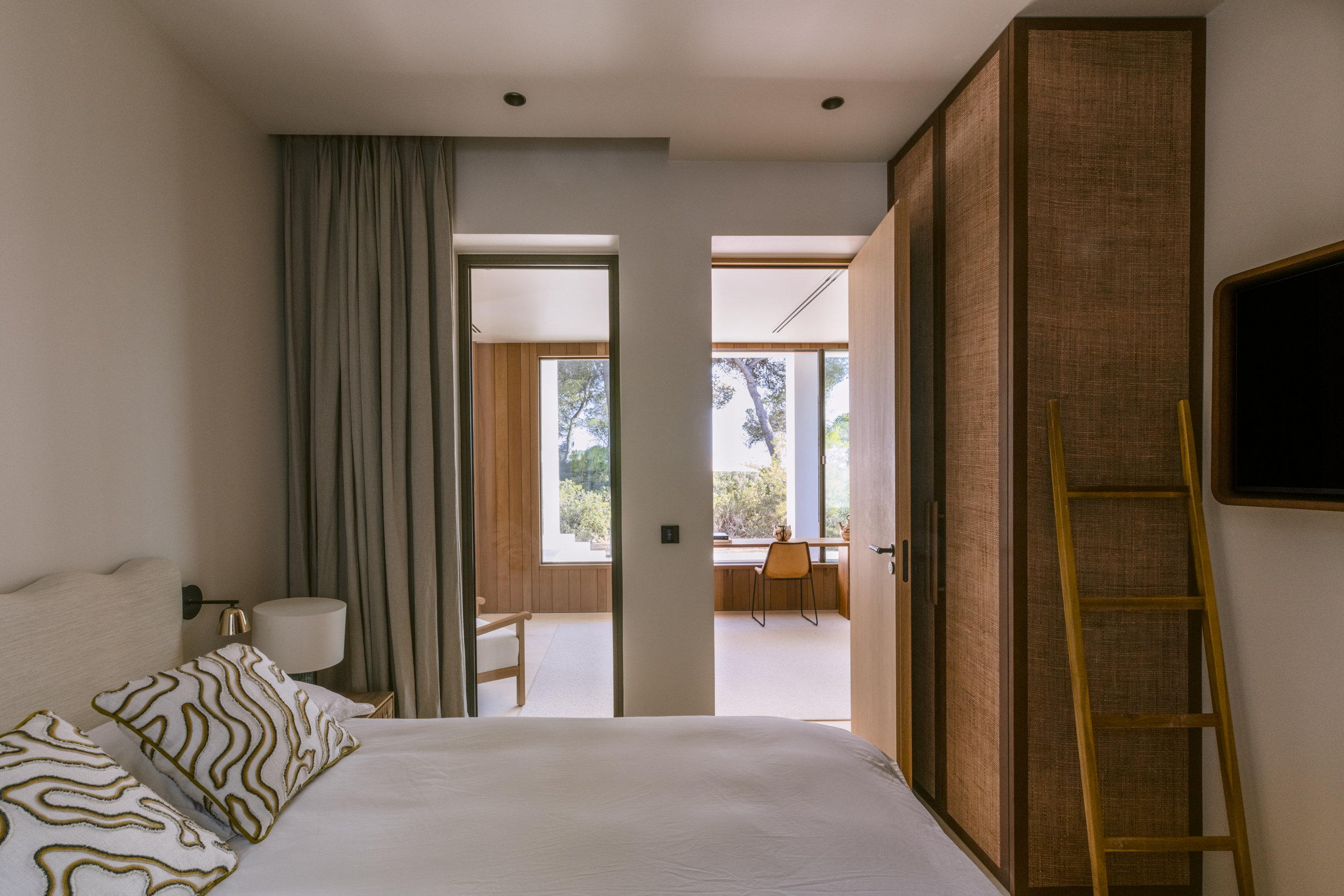 Ibiza-Architect-Designed-Villa-To-Rent-Villa-Sierra- (19)