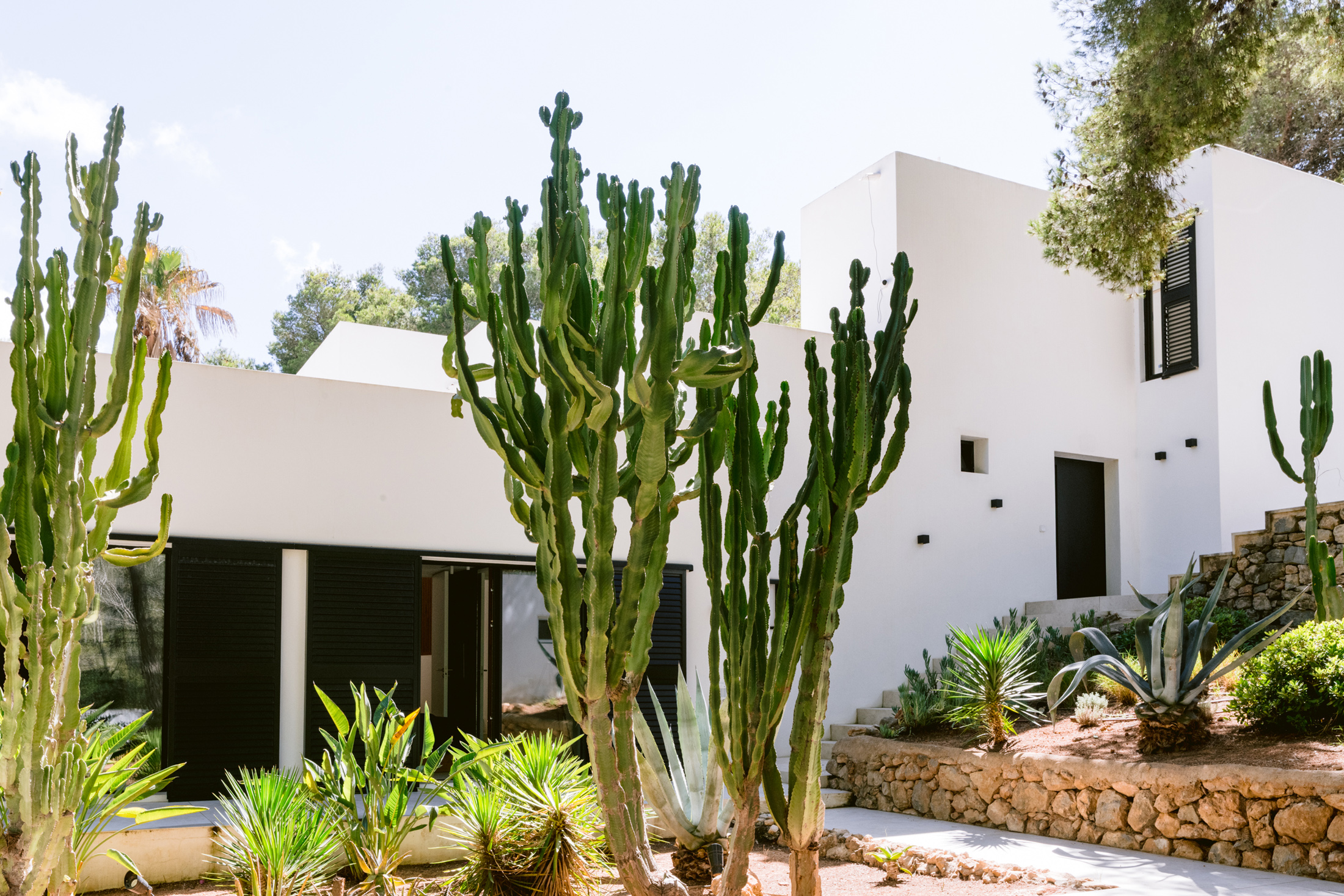 Ibiza-Villa-For-Sale-KM3-Villa-Zen-Salinas (15)