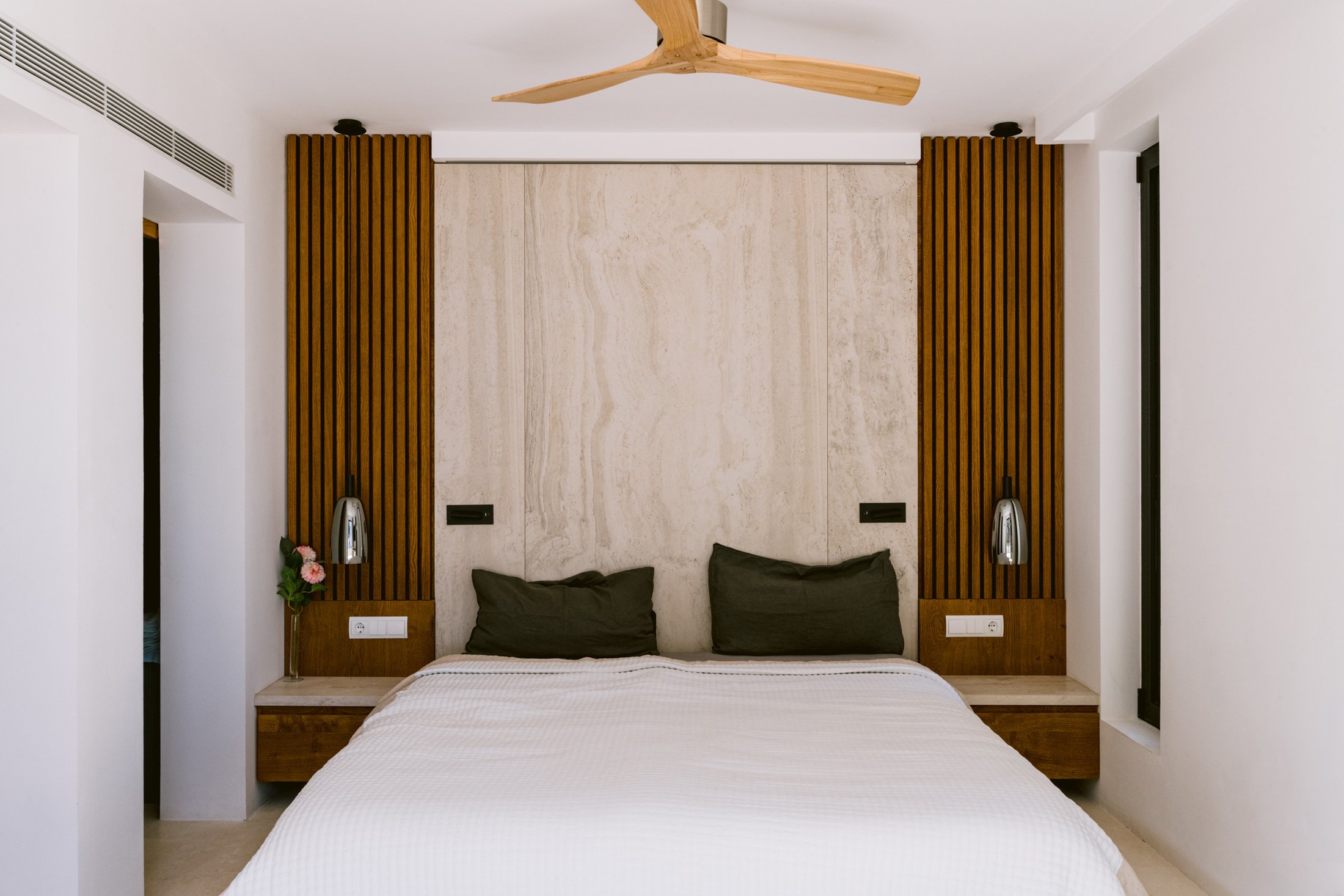 Ibiza-Villa-For-Sale-KM3-Villa-Zen-Salinas (19)