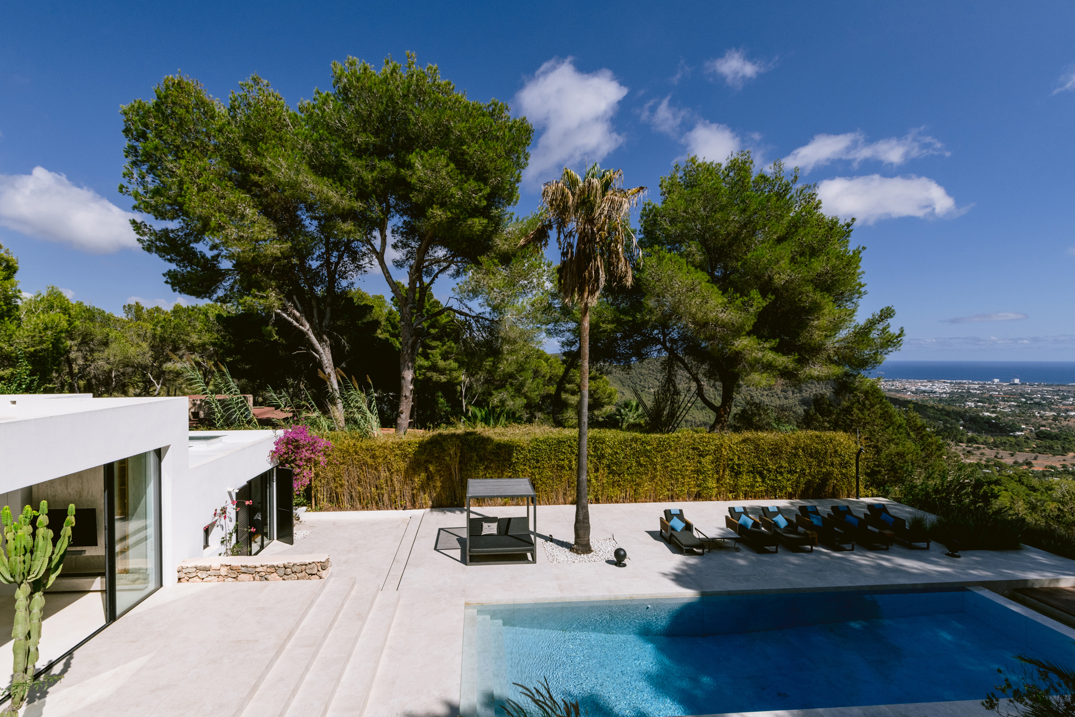 Ibiza-Villa-For-Sale-KM3-Villa-Zen-Salinas (23)