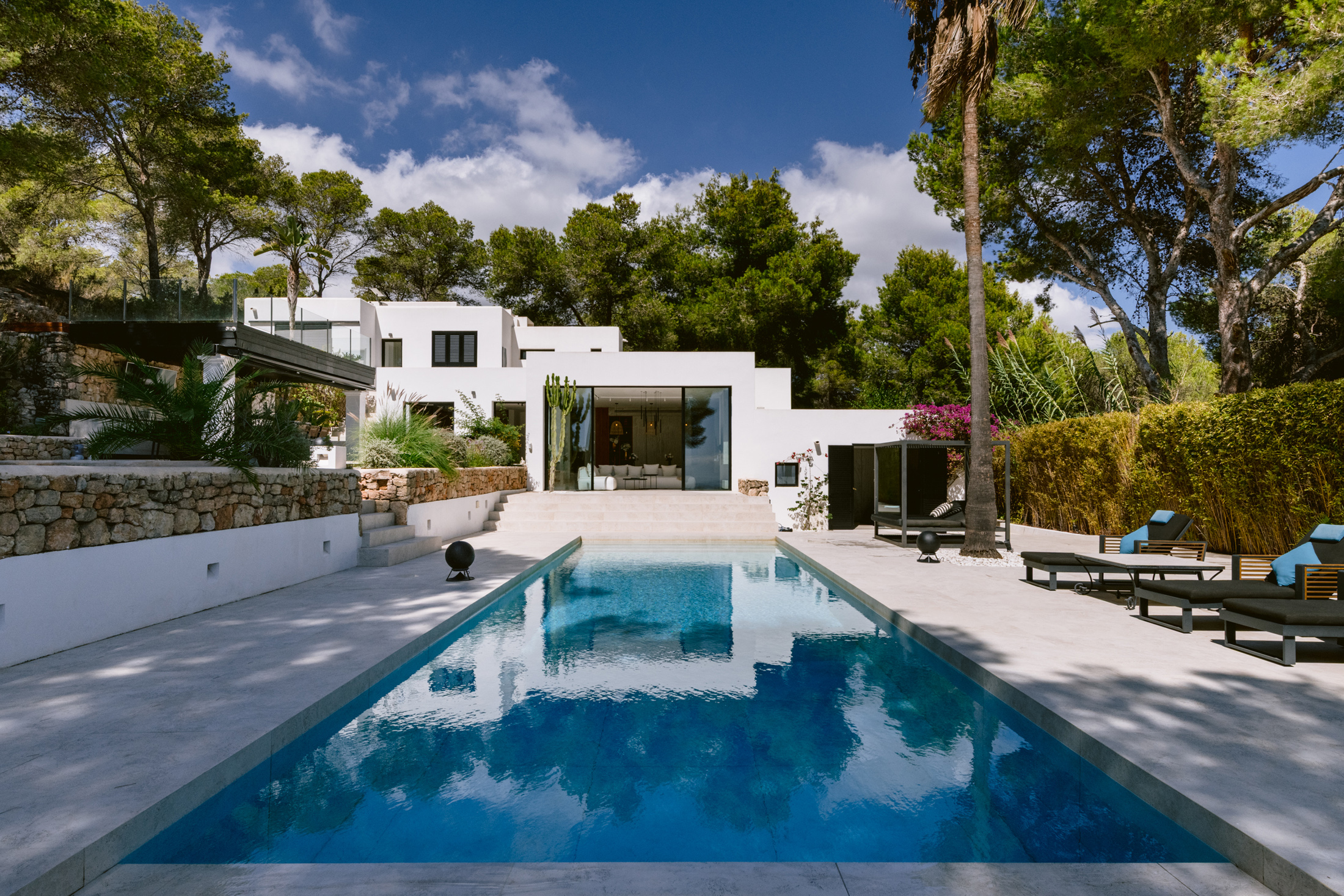 Ibiza-Villa-For-Sale-KM3-Villa-Zen-Salinas (35)