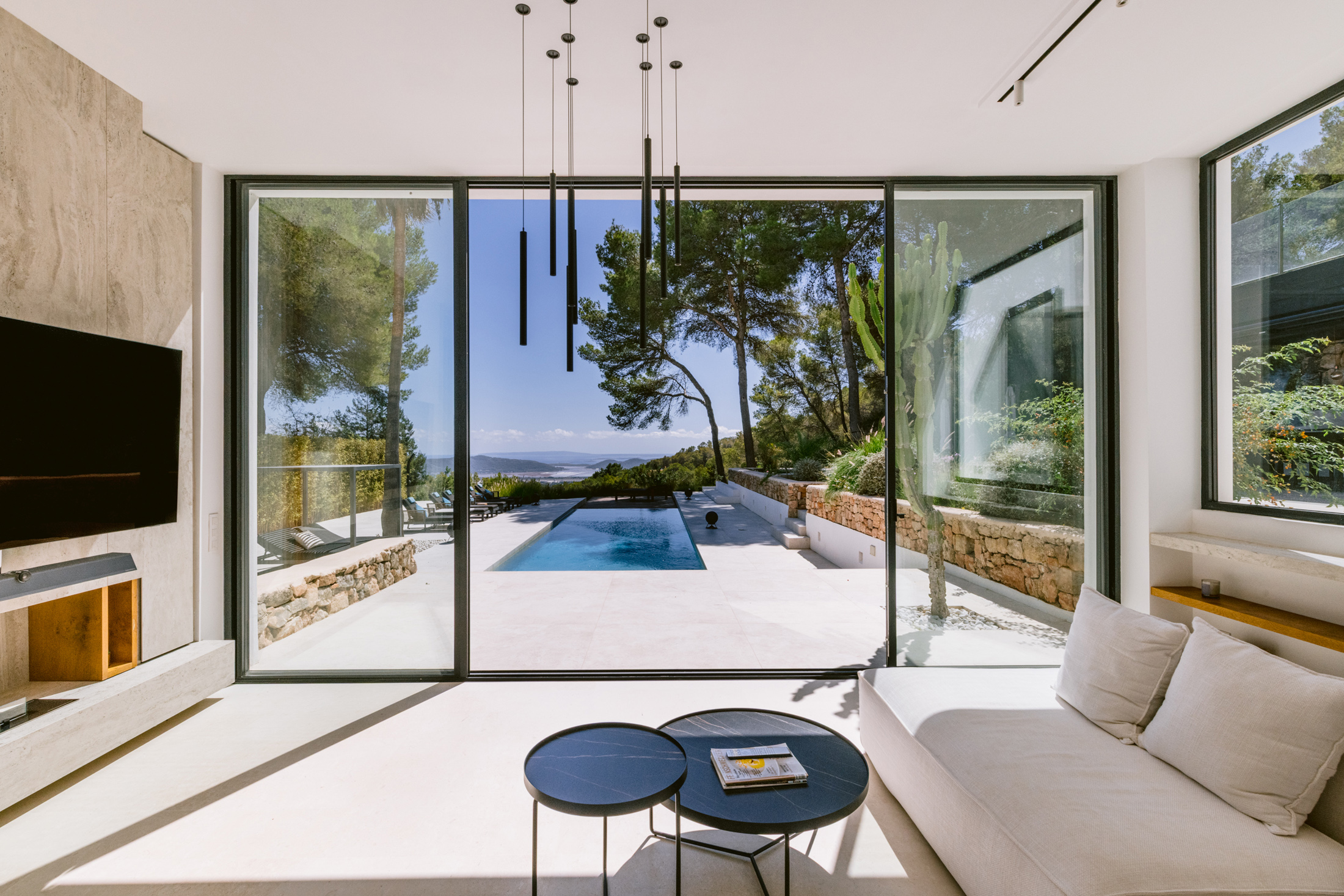 Ibiza-Villa-For-Sale-KM3-Villa-Zen-Salinas (49)