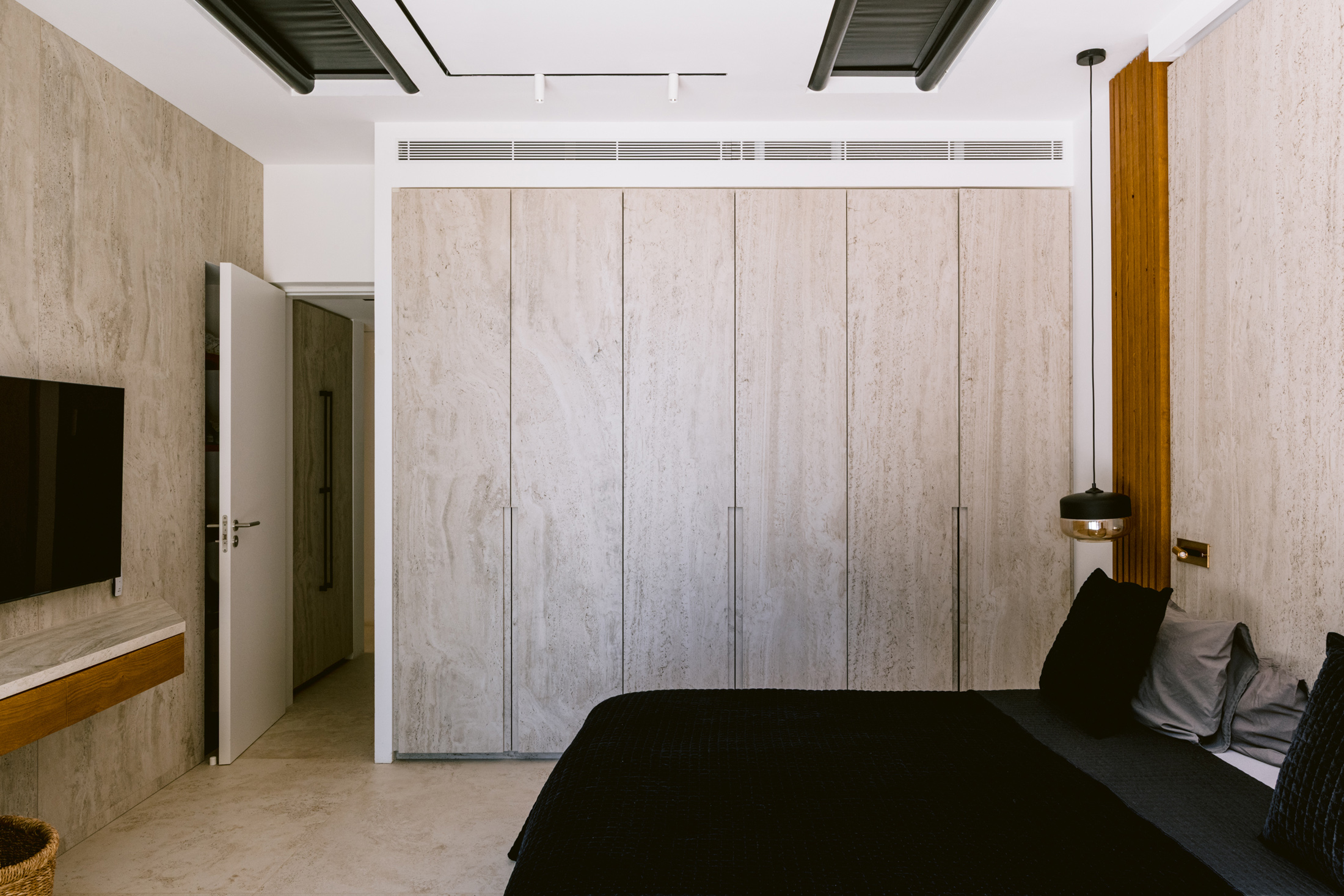 Ibiza-Villa-For-Sale-KM3-Villa-Zen-Salinas (6)