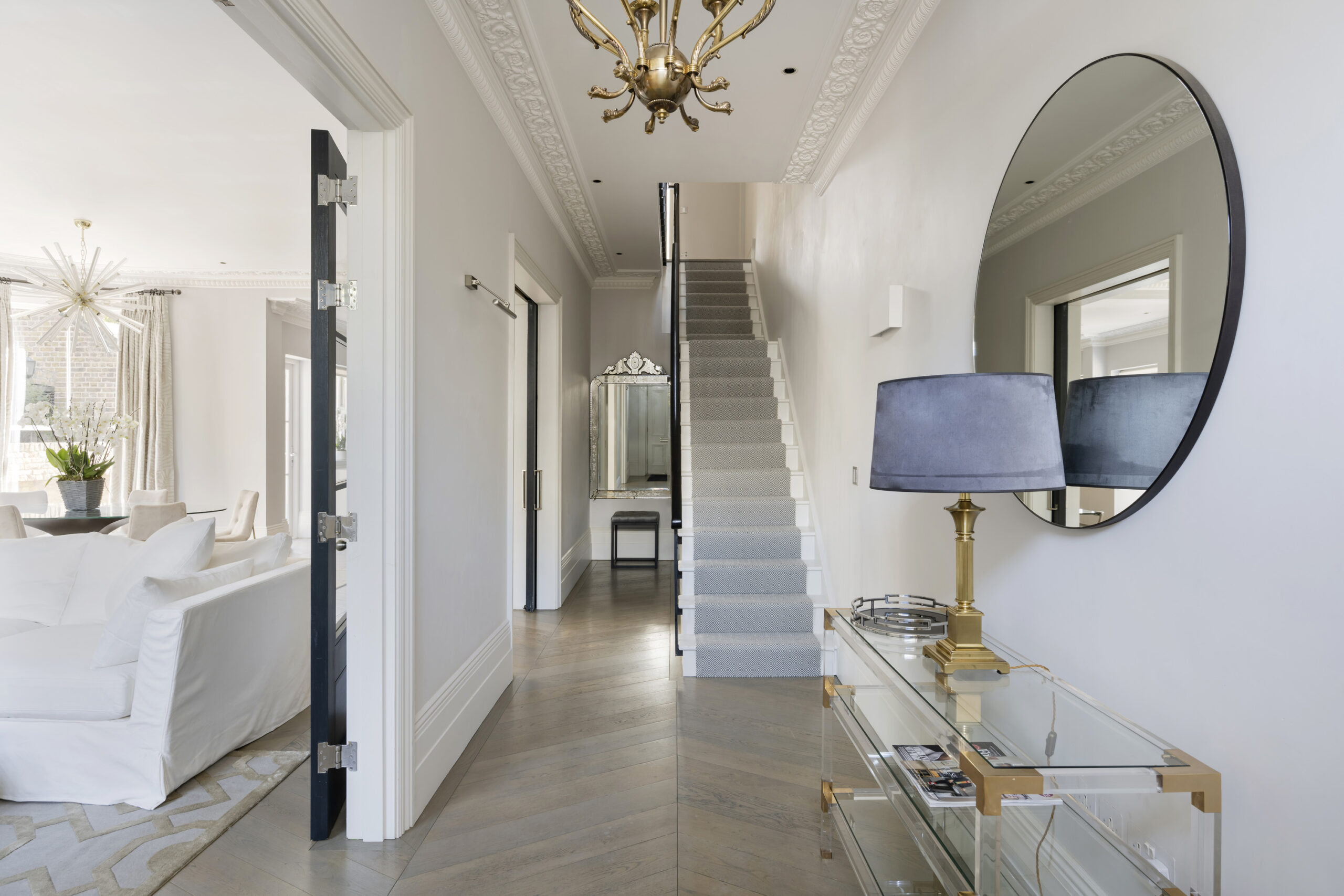 Spacious reception hall of a luxury Notting Hill house for sale
